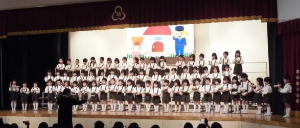 年少組　合唱奏